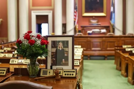 Minnesota Citizens Go to Election Sites to Fill Seat of Murdered State Representative